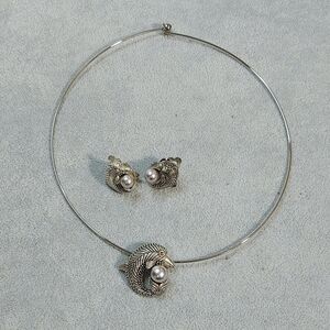 For Repair ~ 80s Vintage Necklace Clip On Earring Set